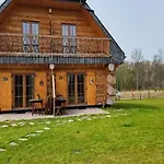 Comfortable Apartment, 2 Levels, Close To *